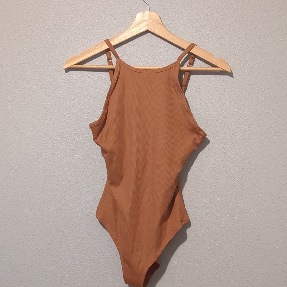 Girlfriend Collective Womens Tan Bodysuit